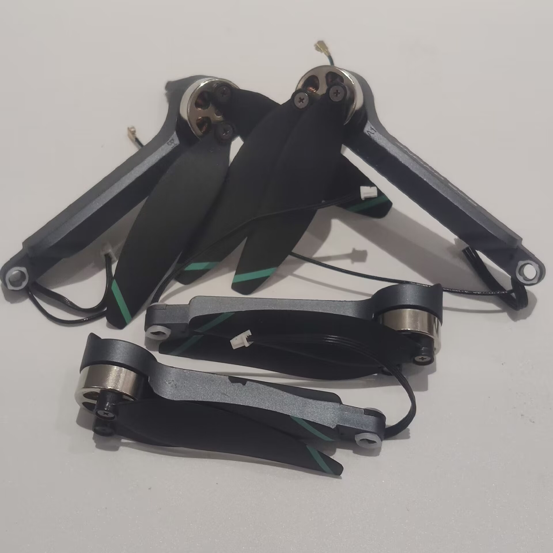 Borstelloze Motorarm A1/B1/A2/ - Lyzrc Drone recensie en prijs